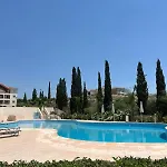 Yasemin One Bedroom Apartment, No 202 - By Imh Travel & Tours アパート