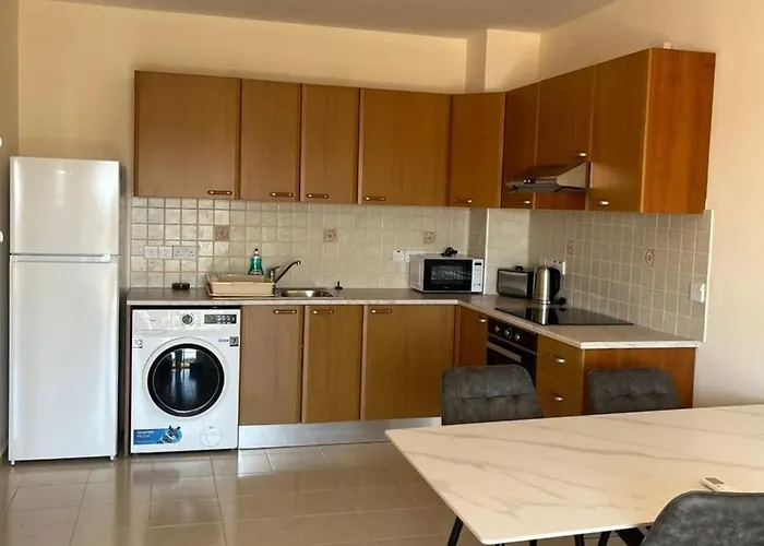 Yasemin One Bedroom Apartment, No 202 - By Imh Travel & Tours Lejlighed